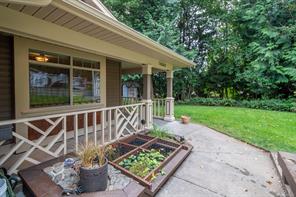 $949,900 - 3002 Charles St<br>Nanaimo, British Columbia, V9T 2Y1