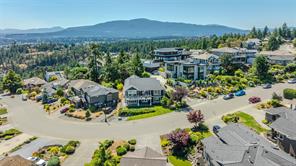 $1,200,000 - 3708 Glen Oaks Dr<br>Nanaimo, British Columbia, V9T 6H2