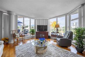 $965,000 - 158 Promenade Dr<br>Nanaimo, British Columbia, V9R 6M7