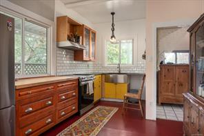 $2,799,900 - 950 Bruce Ave<br>Nanaimo, British Columbia, V9R 4A3