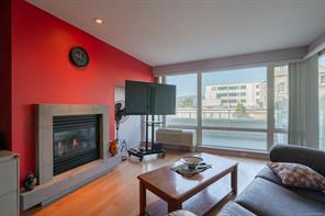 $429,900 - 38 Front St<br>Nanaimo, British Columbia, V9R 0B8