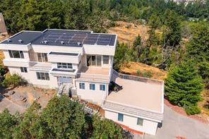 $1,095,000 - 250 Canterbury Cres<br>Nanaimo, British Columbia, V9T 4S4