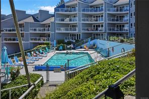 $498,000 - 2562 Departure Bay Rd<br>Nanaimo, British Columbia, V9S 5P1