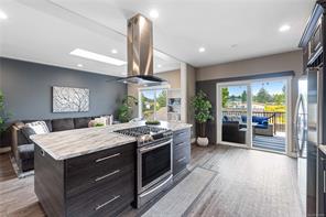 $1,199,000 - 2148 Lark Cres<br>Nanaimo, British Columbia, V9S 5J8