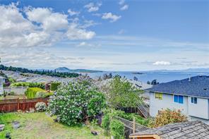 $1,100,000 - 6465 LaSalle Rd<br>Nanaimo, British Columbia, V9V 1P3