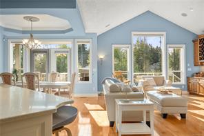 $1,390,000 - 3225 Willowmere Cres<br>Nanaimo, British Columbia, V9T 6R8