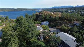 $1,090,000 - 3153 Marion Way<br>Nanaimo, British Columbia, V9T 3Z8