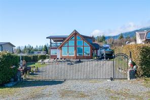 $499,999 - 1049 Sixth Ave<br>Ucluelet, British Columbia, V0R 3A0