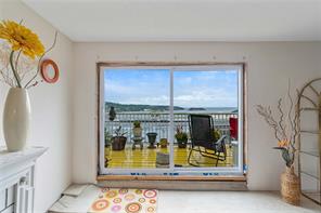 $499,990 - 2562 Departure Bay Rd<br>Nanaimo, British Columbia, V9S 5P1