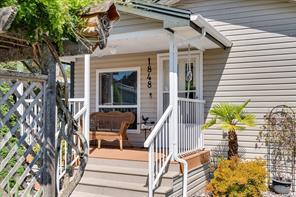 $444,900 - 1848 Valley Oak Dr<br>Nanaimo, British Columbia, V9R 6N1