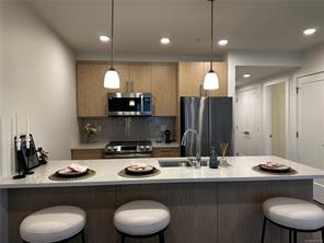 $428,000 - 135 Haliburton St<br>Nanaimo, British Columbia, V9R 4V9