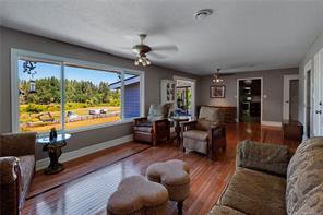 $849,000 - 2028 Cathers Dr<br>Nanaimo, British Columbia, V9R 6R9