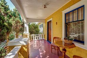 $798,800 - 660 Third St<br>Nanaimo, British Columbia, V9R 1W8