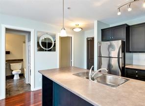 $359,900 - 555 Franklyn St<br>Nanaimo, British Columbia, V9R 2X9