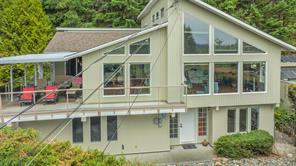 $1,098,000 - 3220 Telescope Terr<br>Nanaimo, British Columbia, V9T 4A9