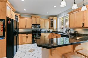 $1,099,900 - 6106 Montgomery Way<br>Nanaimo, British Columbia, V9V 1T5