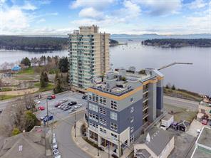 $424,900 - 10 Chapel St<br>Nanaimo, British Columbia, V9R 5H2