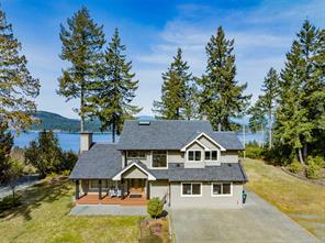 $2,090,000 - 8225 Southwind Dr<br>Lantzville, British Columbia, V0R 2H0