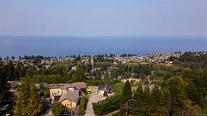 $895,000 - 5207 Lost Lake Rd<br>Nanaimo, British Columbia, V9T 5E6