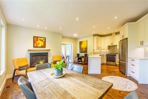 $999,000 - 1840 Cedar Grove Pl<br>Ucluelet, British Columbia, V0R 3A0