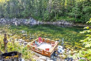 $1,750,000 - 2715 Nanaimo River Rd<br>Nanaimo, British Columbia, V9X 1H3