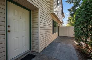 $399,000 - 1910 Bowen Rd<br>Nanaimo, British Columbia, V9S 5S6