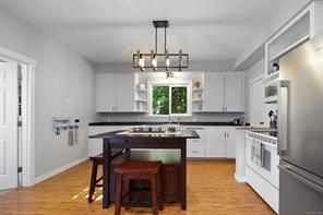 $430,000 - 4915 Gertrude St<br>Port Alberni, British Columbia, V9Y 6K8