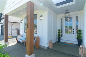 $1,098,000 - 3176 Arbutus Dr<br>Port Alberni, British Columbia, V9Y 0C4