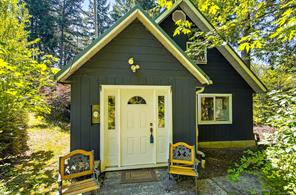 $1,349,000 - 8000 Beaver Creek Rd<br>Port Alberni, British Columbia, V9Y 8N2