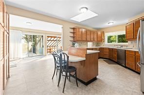 $1,398,000 - 1850 Alberni Hwy<br>Port Alberni, British Columbia, V9Y 8P4