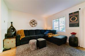 $349,900 - 3470 Hillside Ave<br>Nanaimo, British Columbia, V9T 2Y8