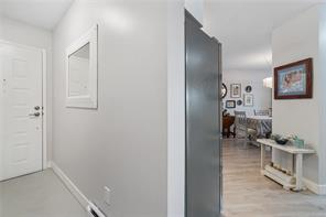 $529,000 - 2562 Departure Bay Rd<br>Nanaimo, British Columbia, V9S 5P1