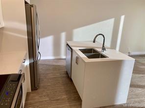 $355,000 - 91 Chapel St<br>Nanaimo, British Columbia, V9R 0J3