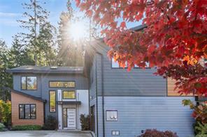 $1,425,000 - 210 Crestline Terr<br>Nanaimo, British Columbia, V9T 0G9