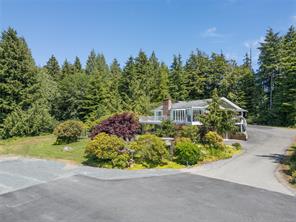 $1,938,000 - 270 Cedar St<br>Tofino, British Columbia, V0R 2Z0