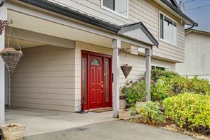$999,000 - 6891 Harwood Dr<br>Lantzville, British Columbia, V0R 2H0