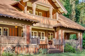 $1,250,000 - 4690 Compton Rd<br>Port Alberni, British Columbia, V9Y 7M5