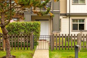 $499,000 - 2111 Meredith Rd<br>Nanaimo, British Columbia, V9S 2N2