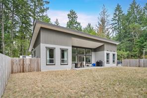 $1,999,900 - 995 Nanaimo River Rd<br>Nanaimo, British Columbia, V9X 1E5