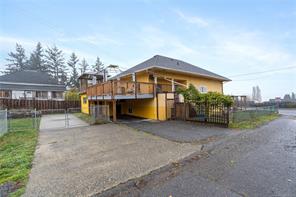 $689,000 - 534 Nicol St<br>Nanaimo, British Columbia, V9R 4T7