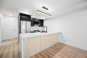 $649,000 - 45 Haliburton St<br>Nanaimo, British Columbia, V9R 4V6