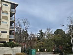 $499,000 - 20 Barsby Ave<br>Nanaimo, British Columbia, V9R 0K4