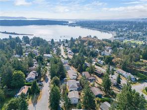 $889,900 - 3132 Robin Hood Dr, (Na Departure Bay) Nanaimo British Columbia, V9T 1P1