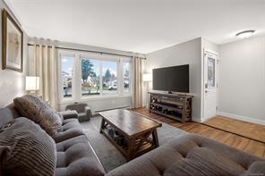 $600,000 - 2674 Camcrest Dr<br>Nanaimo, British Columbia, V9T 4V8