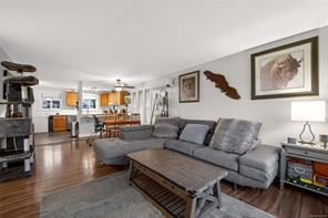 $600,000 - 2674 Camcrest Dr<br>Nanaimo, British Columbia, V9T 4V8