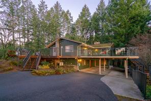 $1,300,000 - 1372 Ivor Rd<br>Nanaimo, British Columbia, V9X 1P7