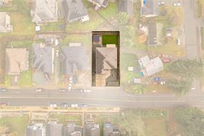 $979,900 - 912 Howard Ave<br>Nanaimo, British Columbia, V9R 0G2