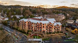 4529 West Saanich Rd