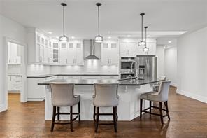 $1,375,000 - 2168 Waring Rd<br>Nanaimo, British Columbia, V9X 1T7