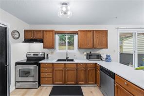 $619,000 - 2629 Labieux Rd<br>Nanaimo, British Columbia, V9T 3N3